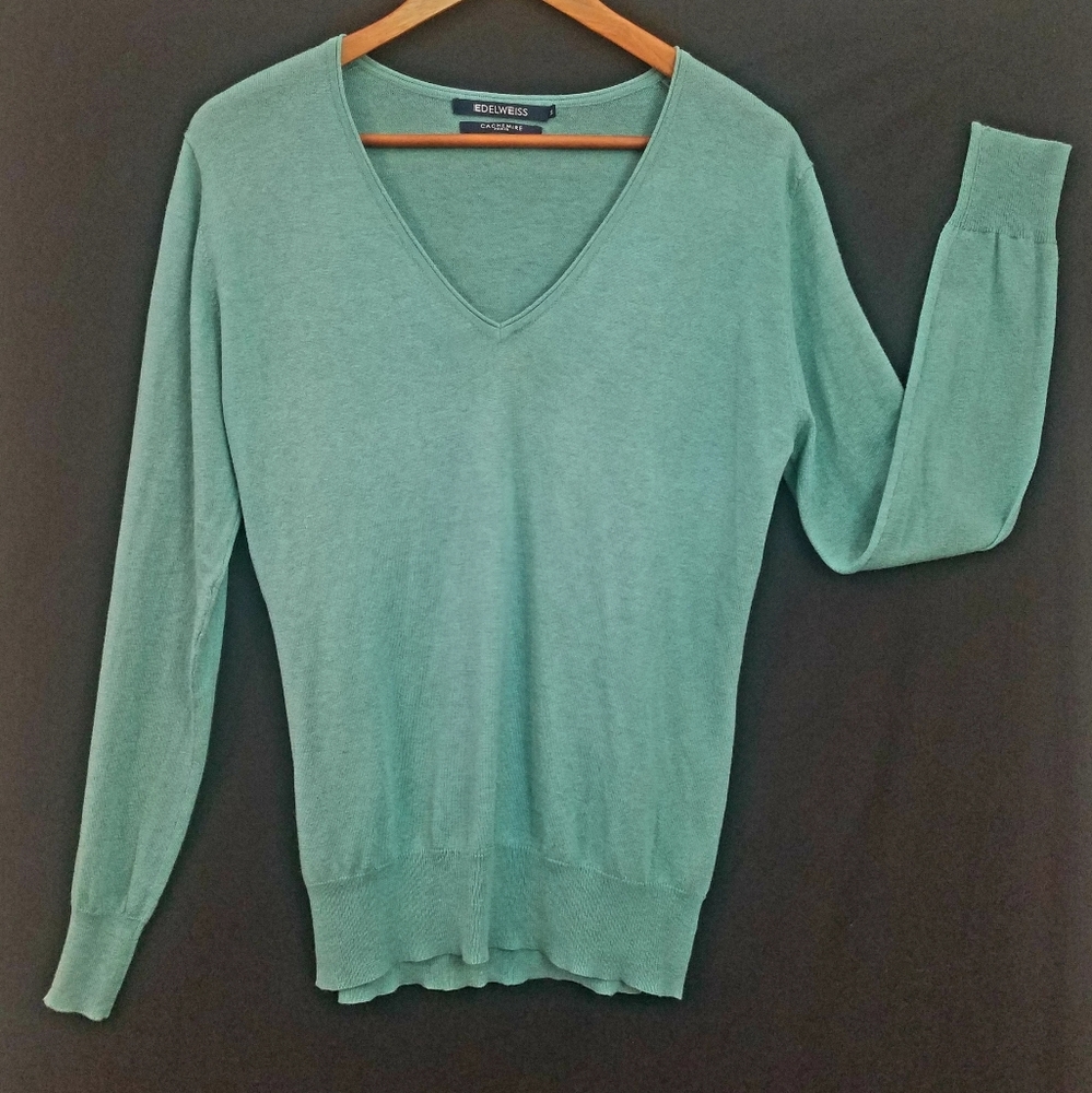 NWOT 100% cashmere sweater (French)